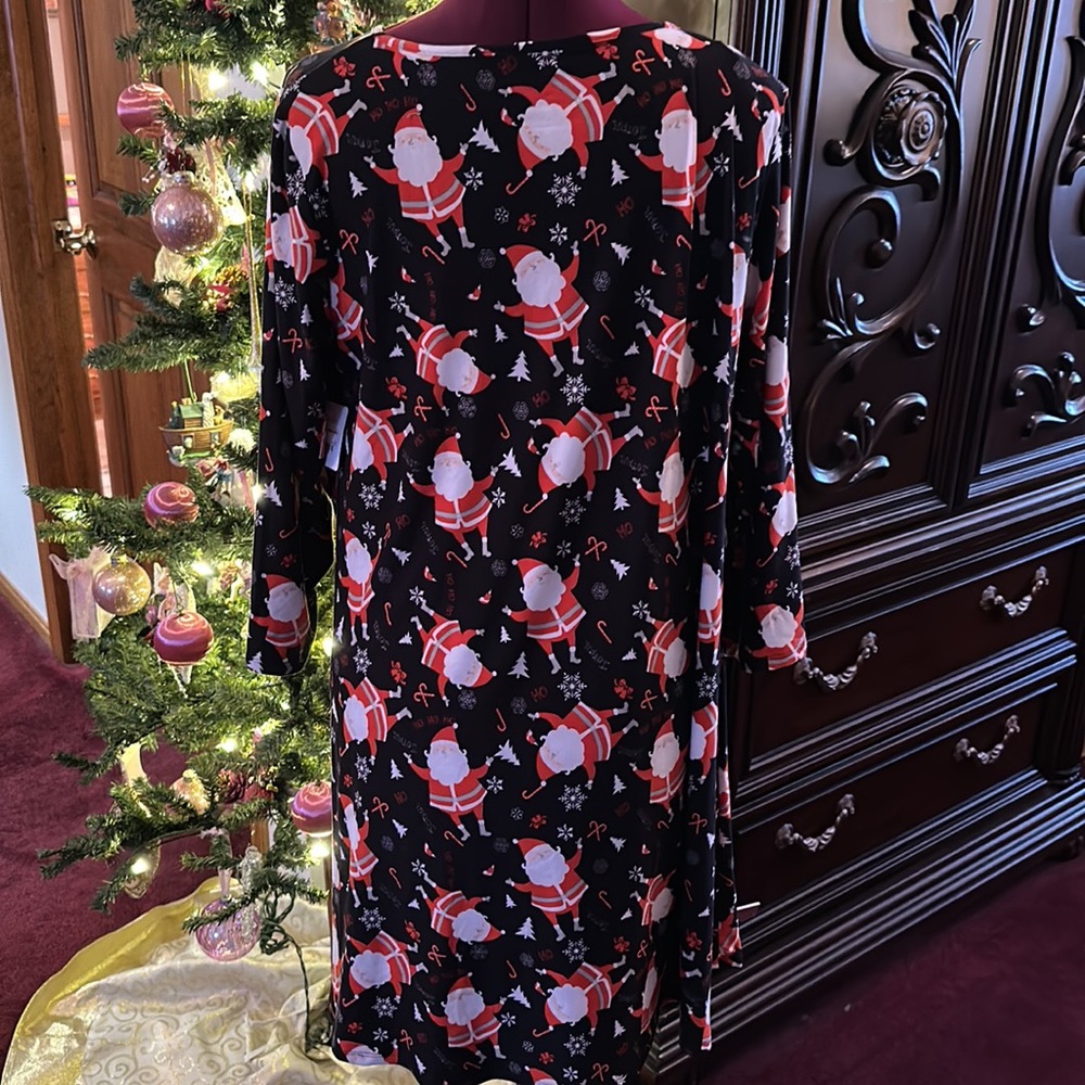 Santa Dress - Picture 5 of 8